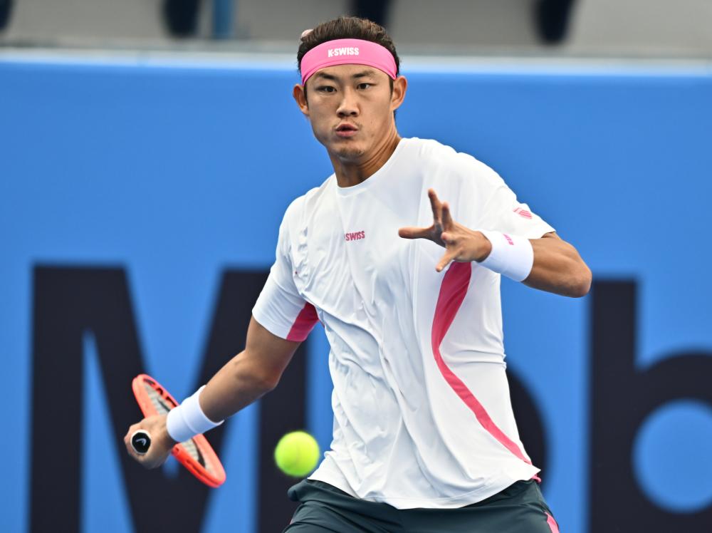 邮报：奥纳纳和埃托奥长期有矛盾；姆伯莫预计是喀麦隆新队长